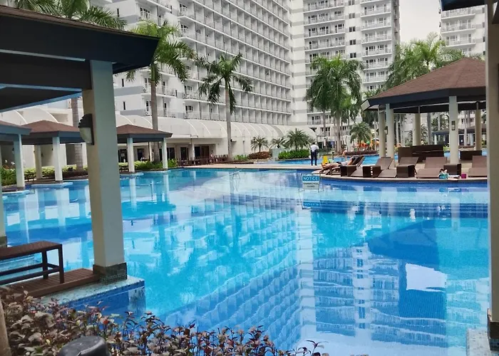 Josh Place Shell Residences Moa And Naia Apartment